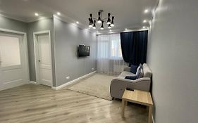 Ernaz Plus Apartments: Sauran-Towers